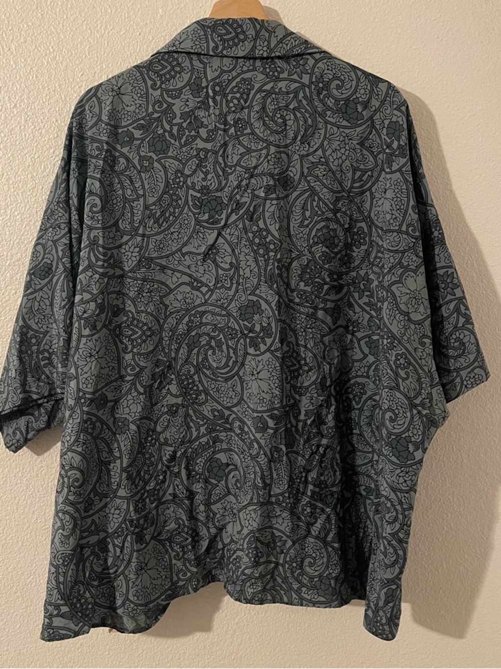 Women's Gray Paisley Button-Front Top - Picture 9 of 9